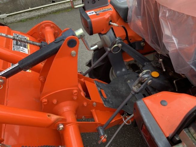 トラクター GB135BAN 写真３